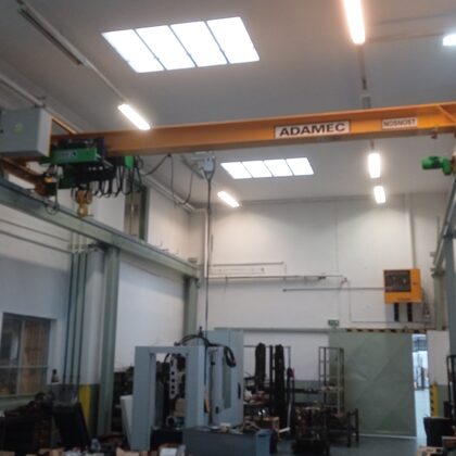 Po přemístění na nové pracoviště provedena revizní zkouška a mimořádná zkouška el. inst.