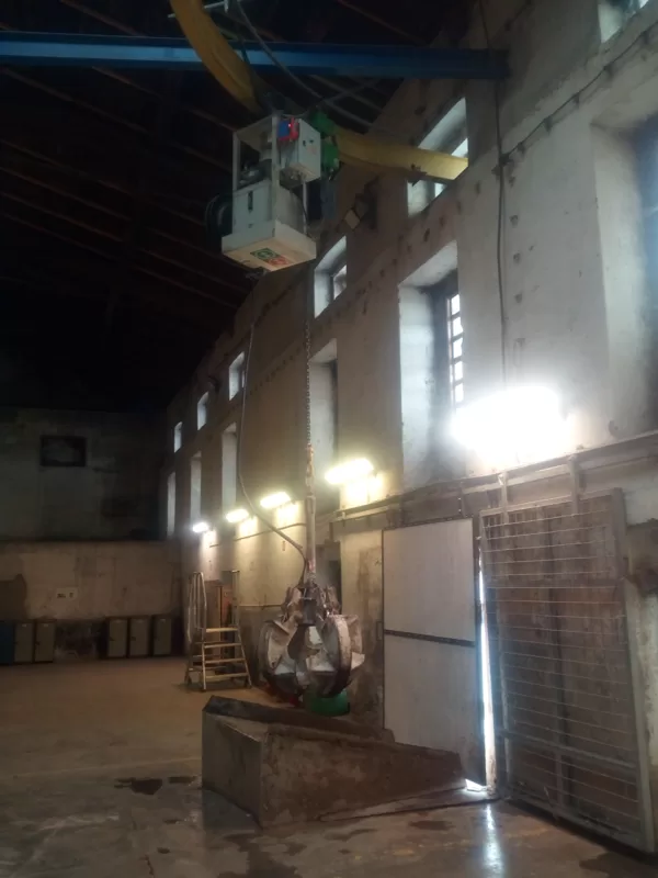 Výchozí revize el. instalace na kladkostroji Stahl 3,2t a hydraulické stanici pro drapák